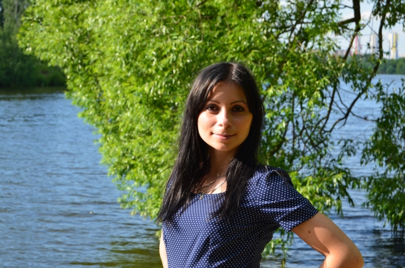 Меня зовут Анна. Я создана, чтобы исполнить все твои сокровенные желания и фантазии. Живу я в Москве, и мне нравится быть в центре событий. Мои услуги включают все, что ты можешь себе представить - от нежных ласк до интенсивных игр в постели. У меня есть множество возможностей для создания незабываемого вечера. Посмотри мои фото и поверь в то, что я настоящая. Уверяю, ты не пожалеешь о проведенном со мной времени. У меня есть отличные отзывы от довольных клиентов, которые остаются возвращаться ко мне снова и снова. Рада встрече с тобой, чтобы открыть для тебя весь мир наслаждений. 😘💋 Рената
